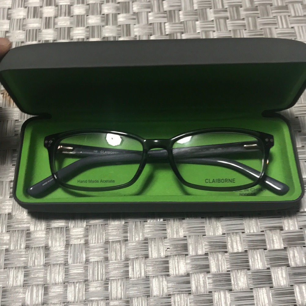 New Authentic Claiborne Frame